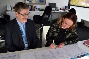 Signing NHS Lincolnshire Mental Health Concordat